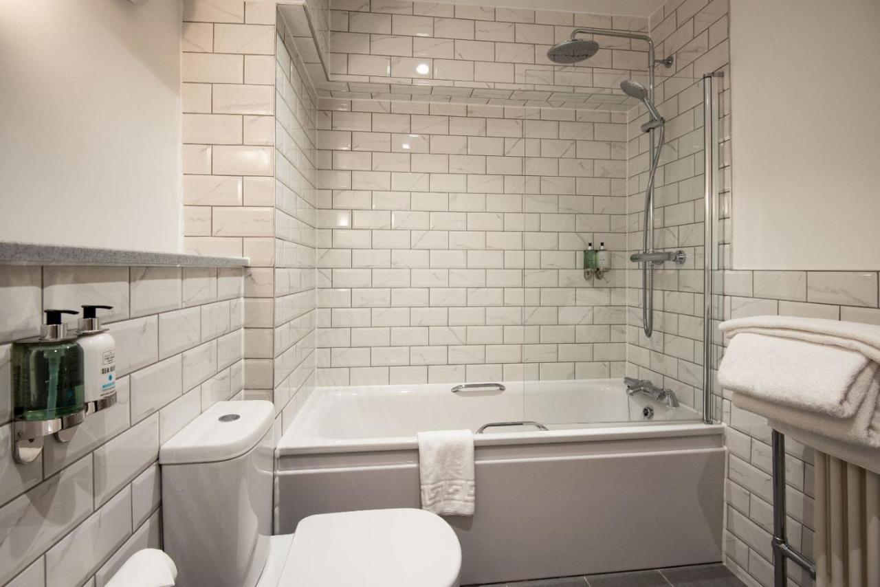 Double or Twin room with either sofa bed or bunks,1339977416:JPEG