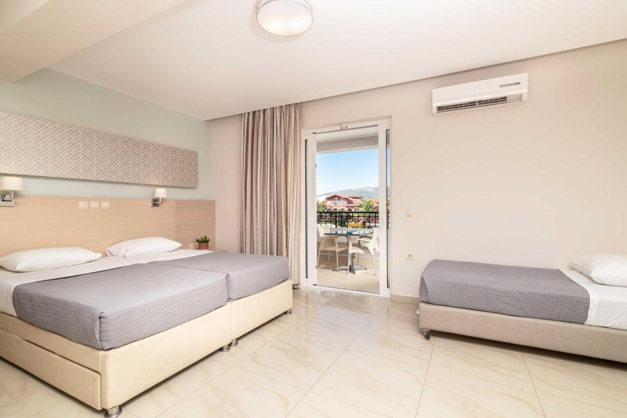 Standard Twin or Double room Pool View