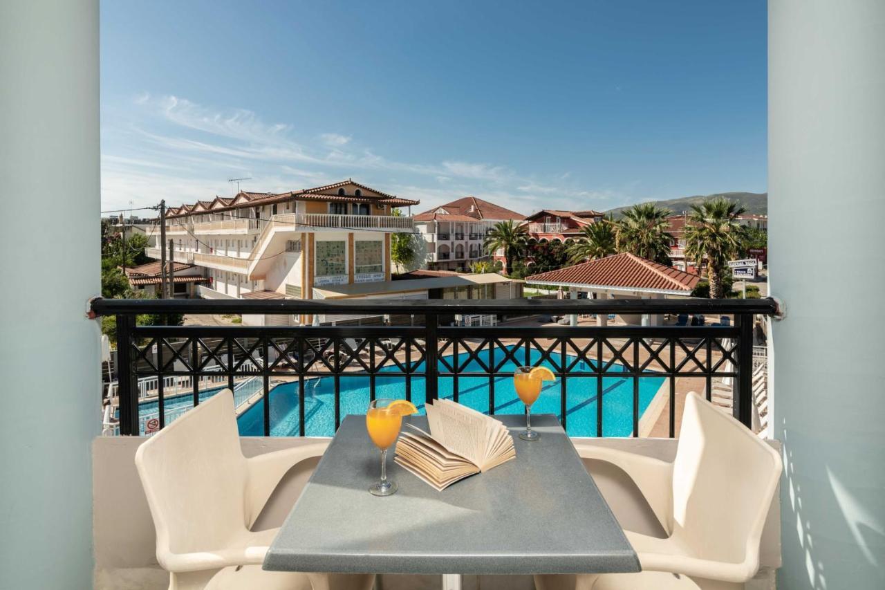 Standard Twin or Double room Pool View