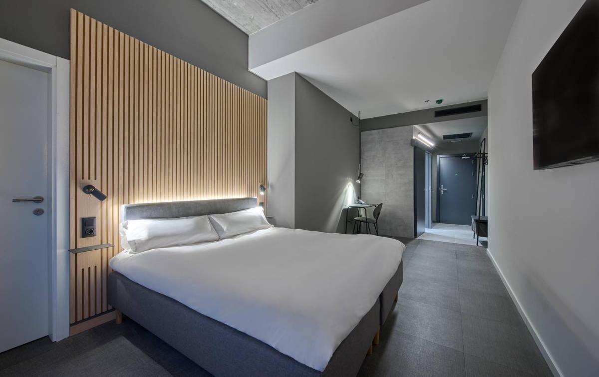 Double Room - Disability Access,1340869814:JPEG