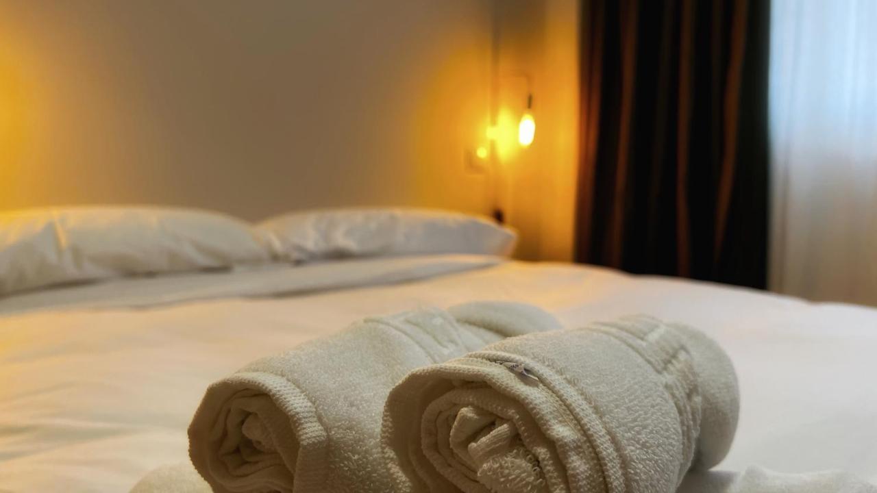 Single Room Private Bathroom