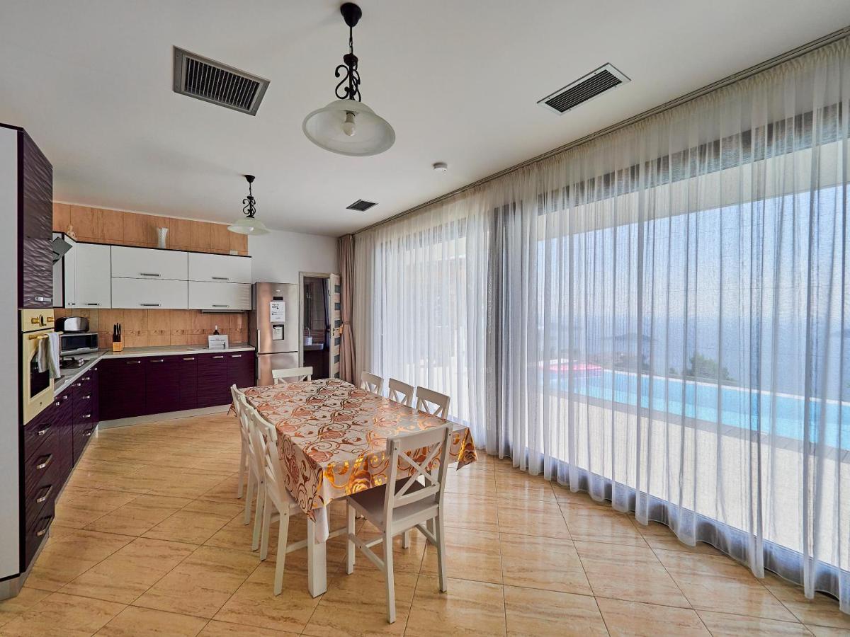 Standard Villa