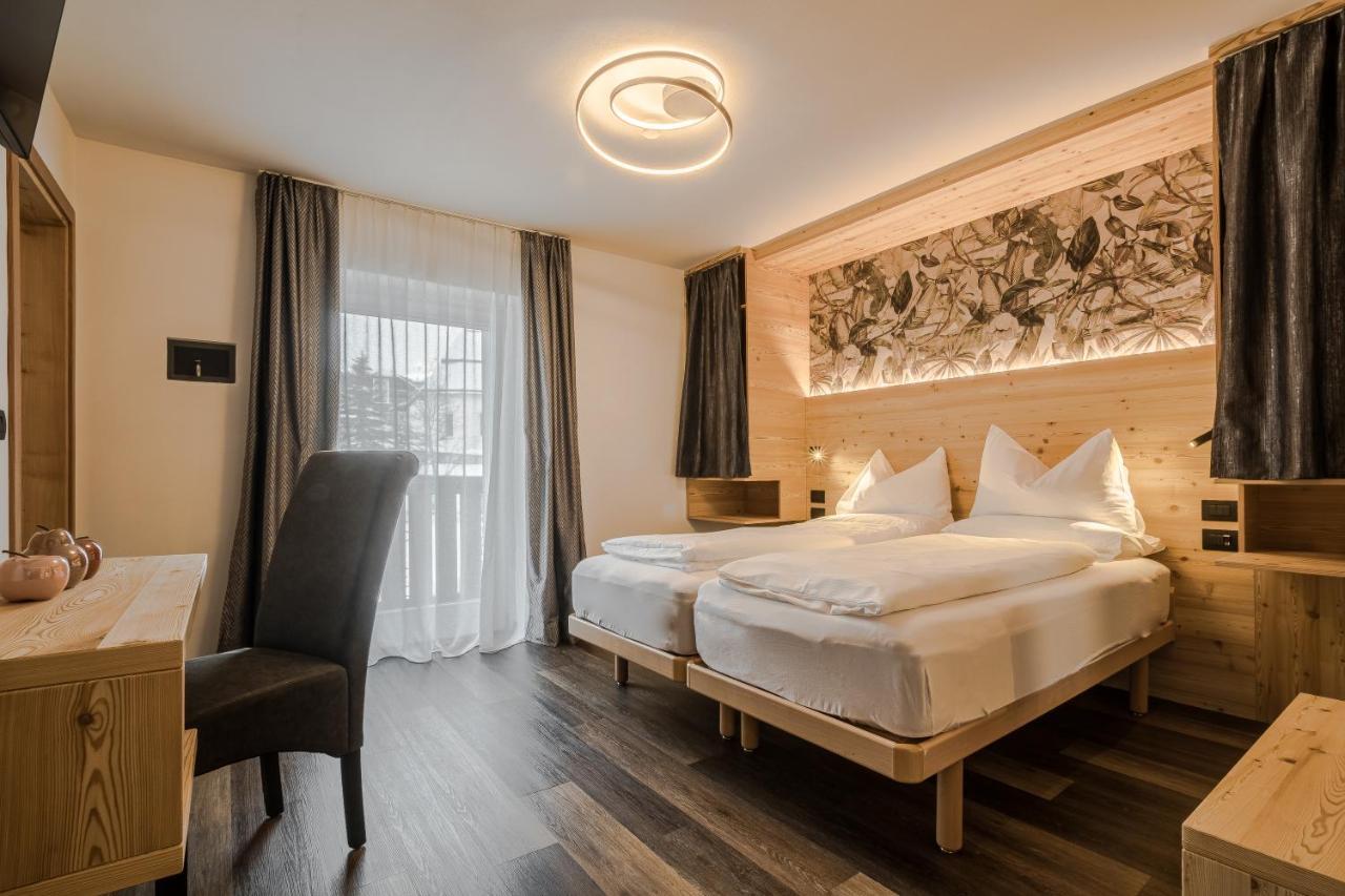 Double or Twin Room Balcony