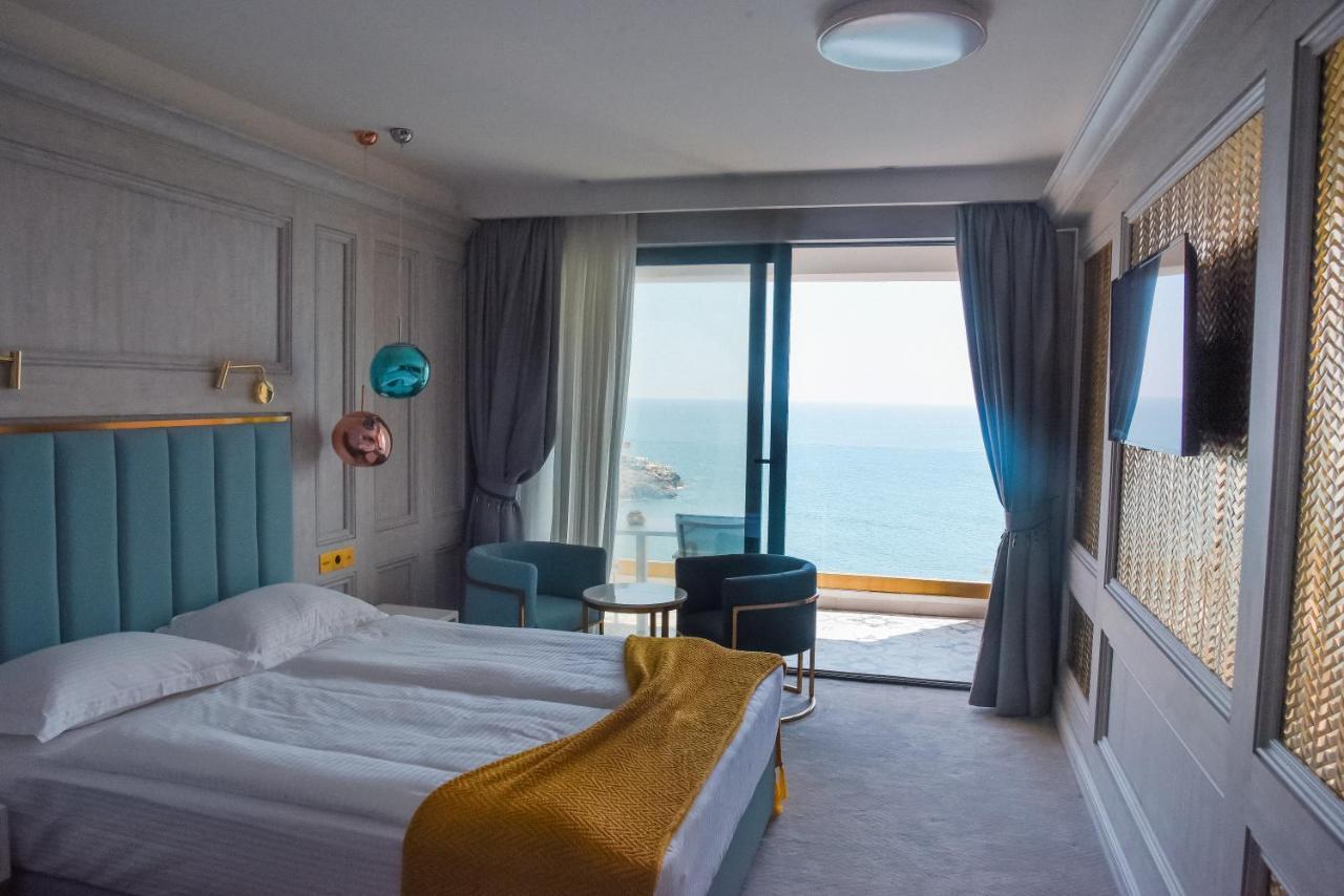 Chambre Lit Queen-Size - Vue sur Mer