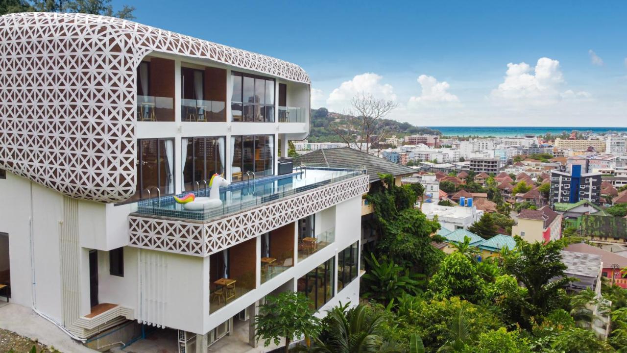 Eight-Bedroom Villa