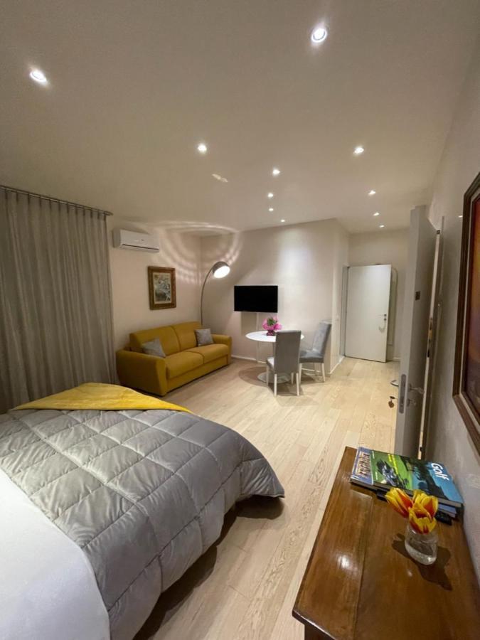 Queen Room Spa Bath