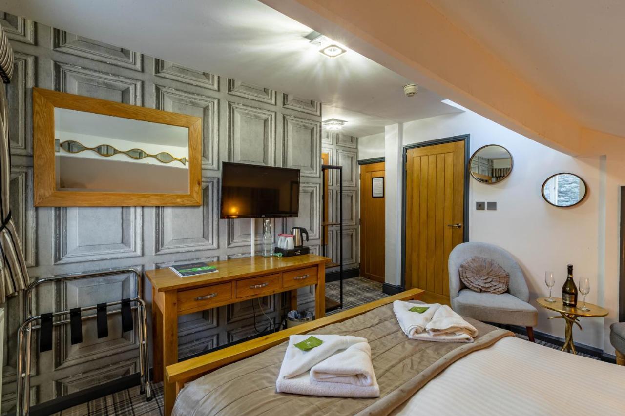 Standard King Room