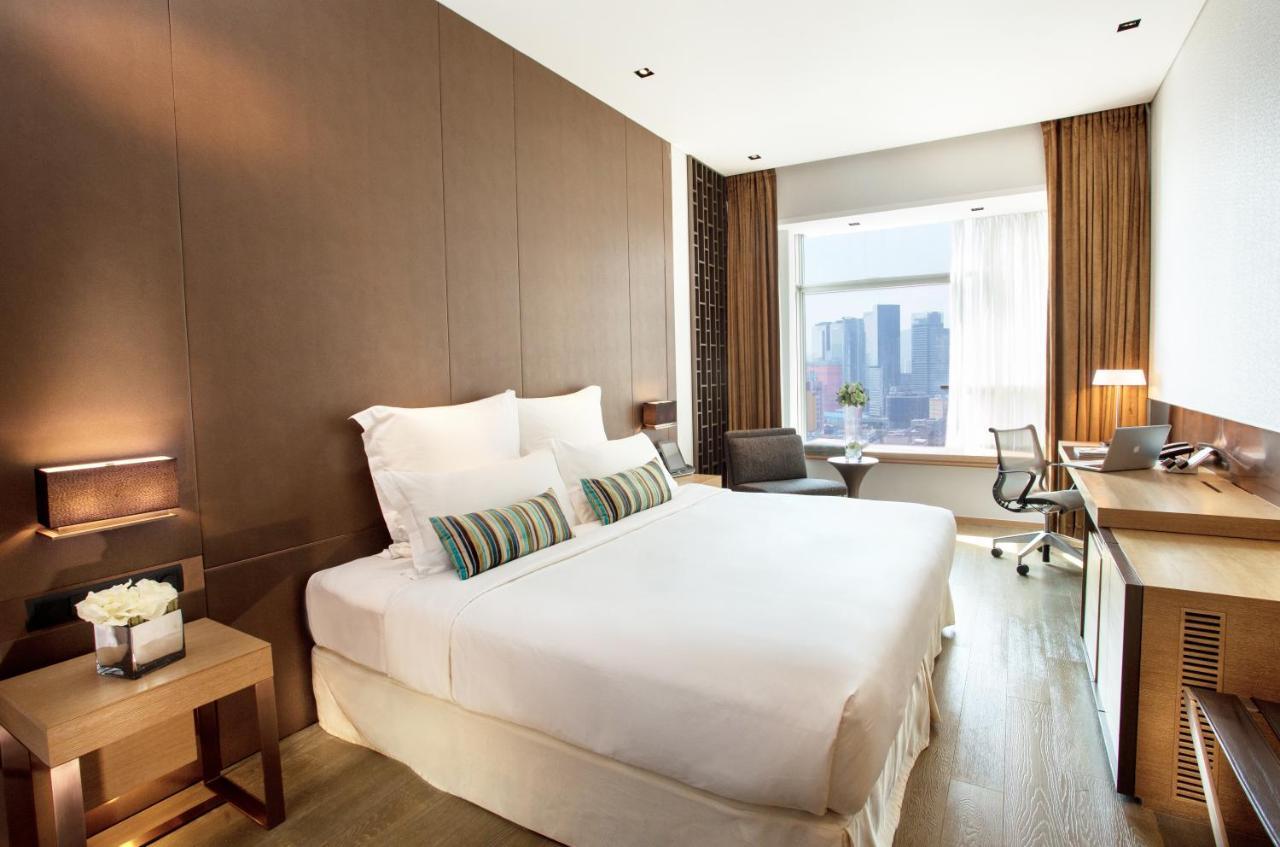 Club Superior Room