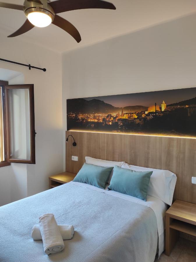 Doppel-/Zweibettzimmer mit eigenem Bad