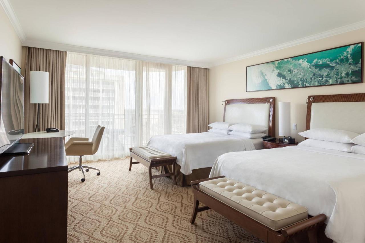 Queen Room with Two Queen Beds with Balcony and Partial Pool/Gulf View,1350845074:JPEG