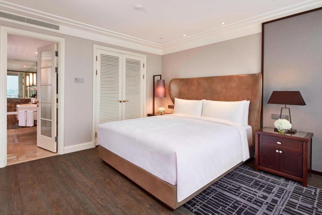 Griffin Suite King Executive lounge access 1 Bedroom Suite