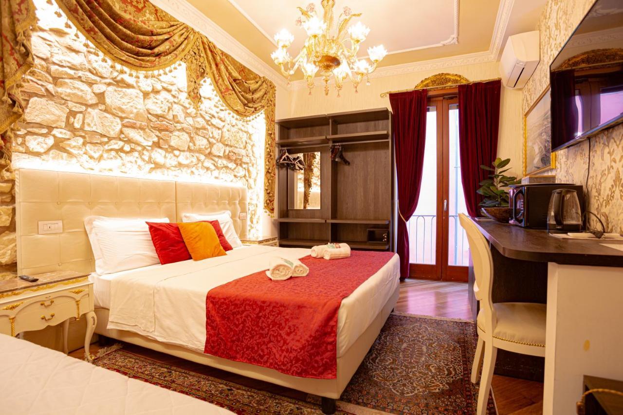 Luxury Triple Room