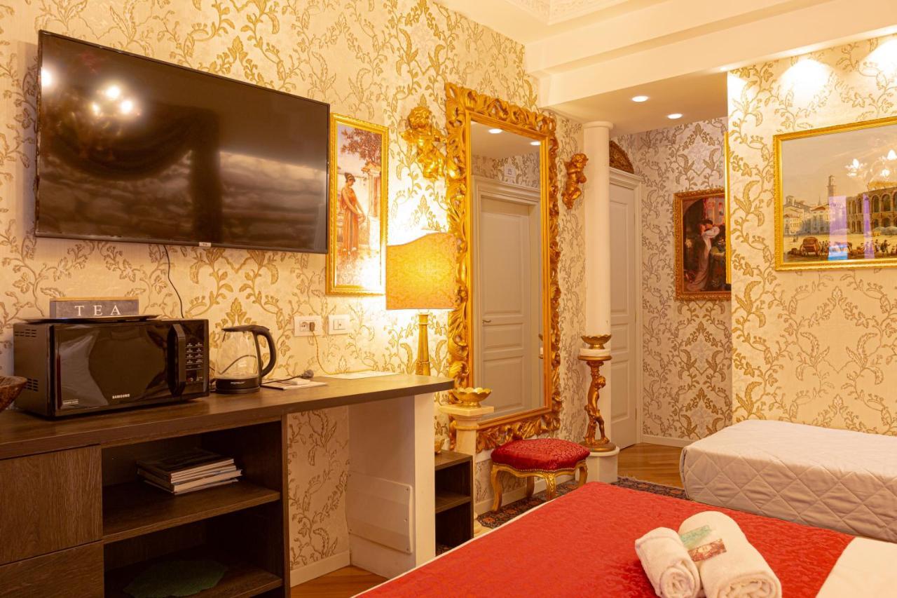 Luxury Triple Room