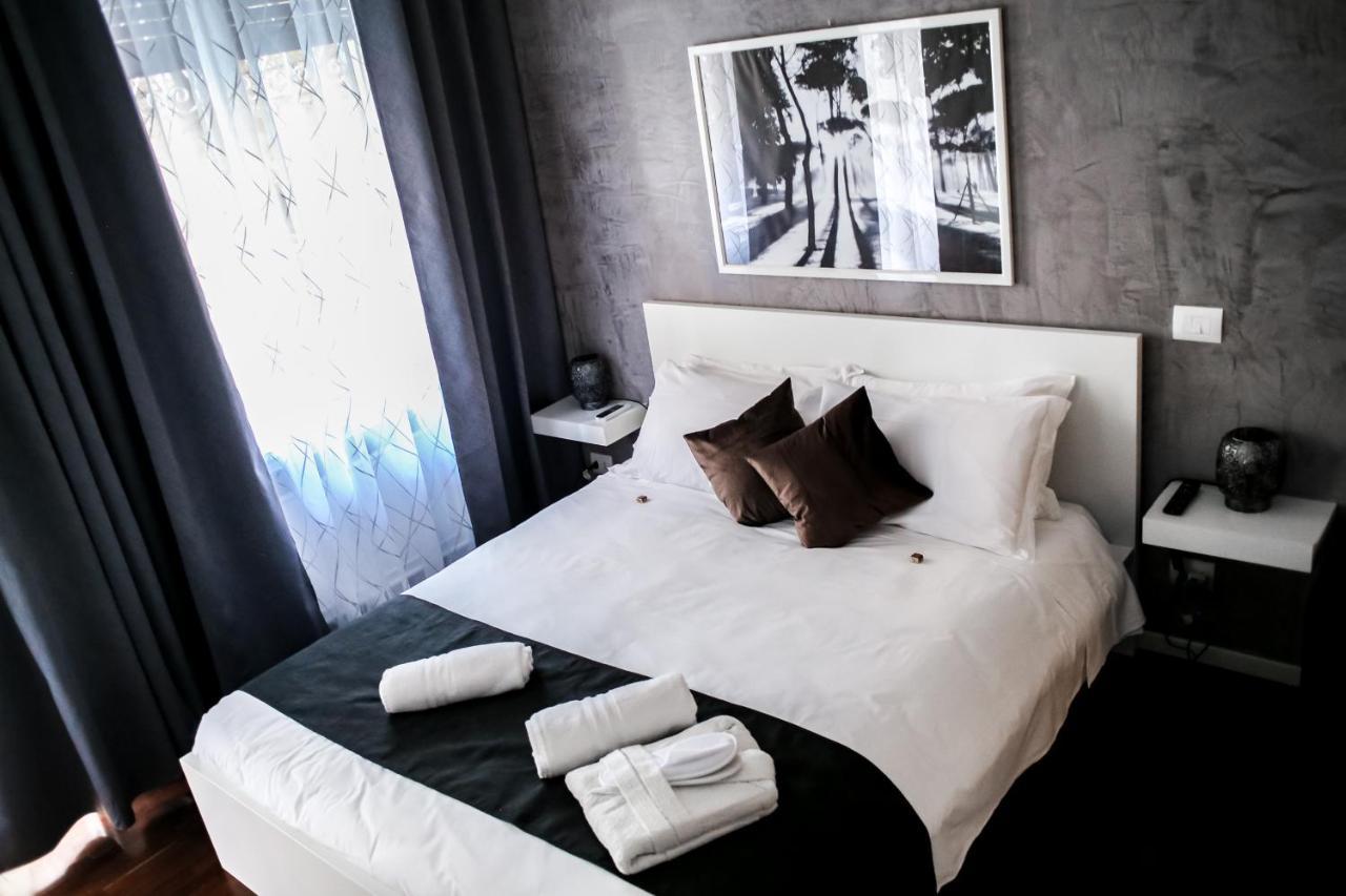 Superior Double Room Shared Garden