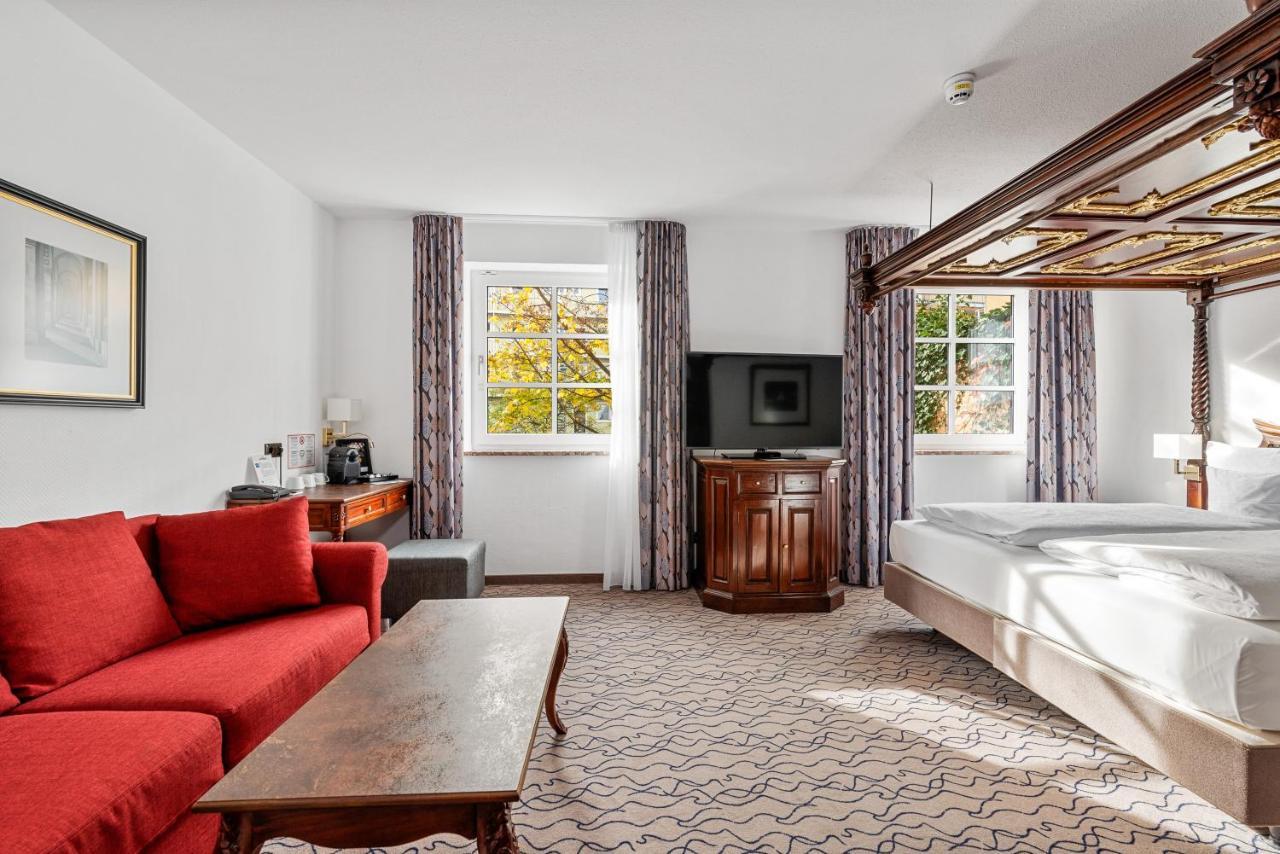 Superior Family Room