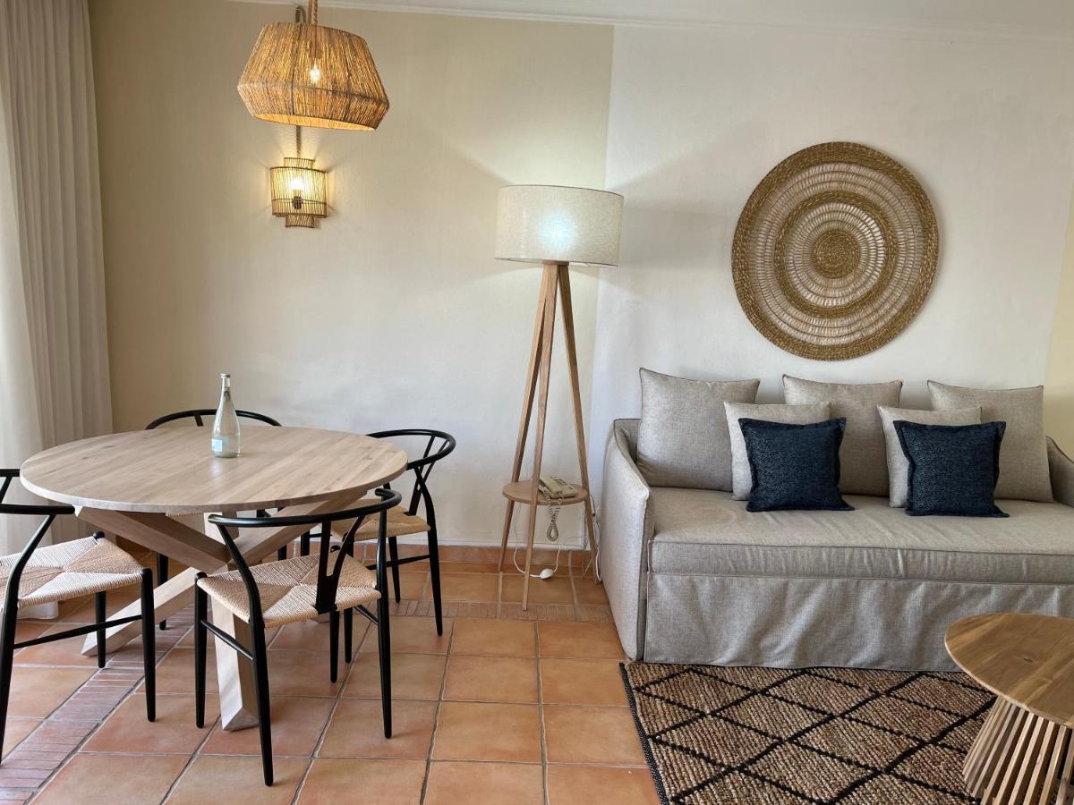 Superior One-Bedroom Apartment