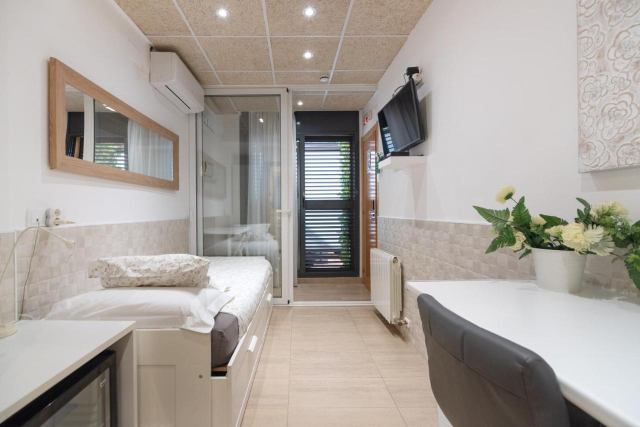 Single Room Private Bathroom