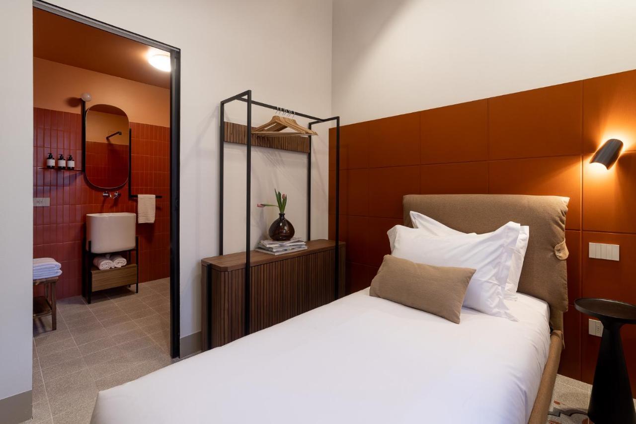Single Room Private Bathroom