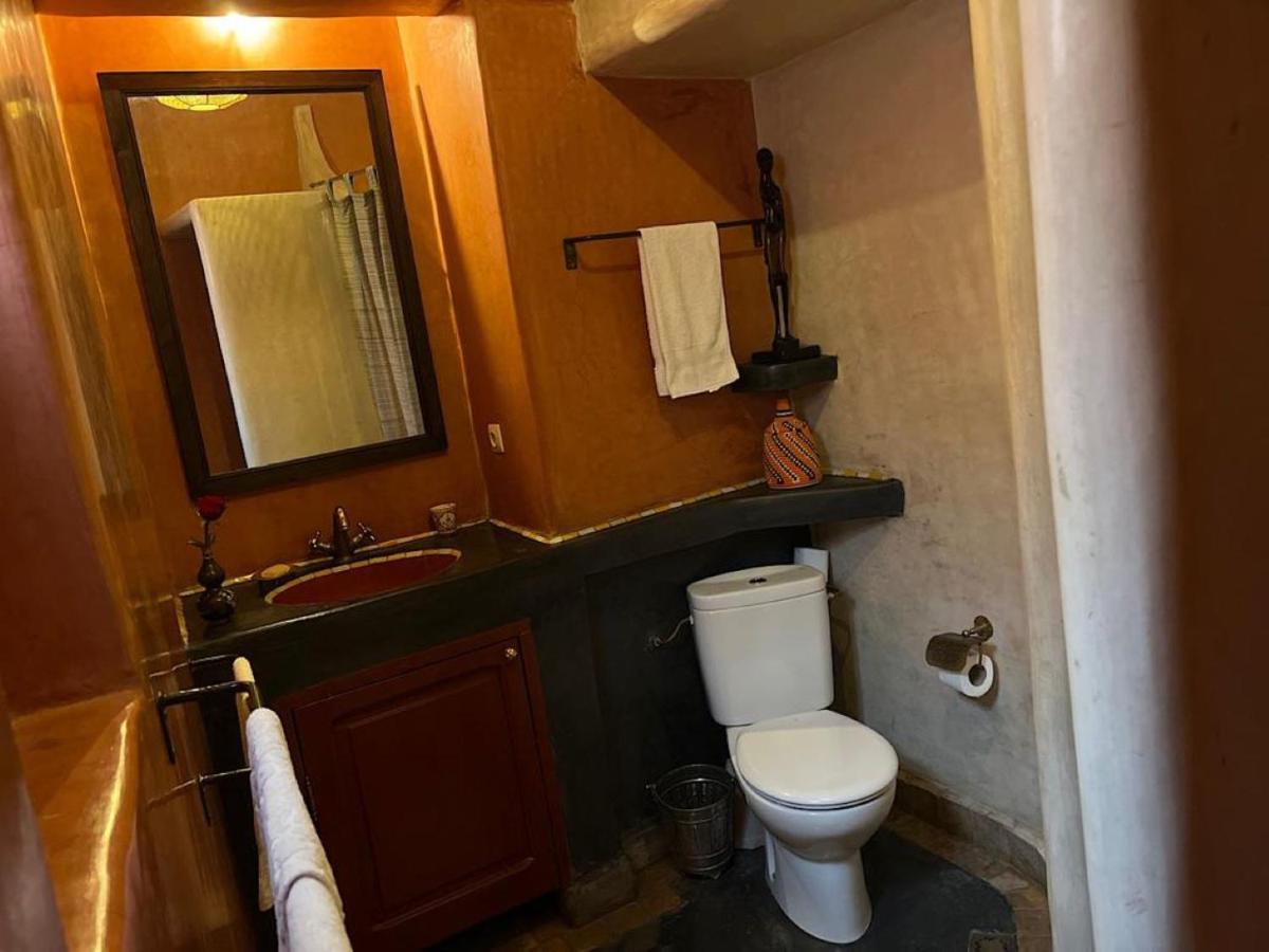 Double Room Private Bathroom