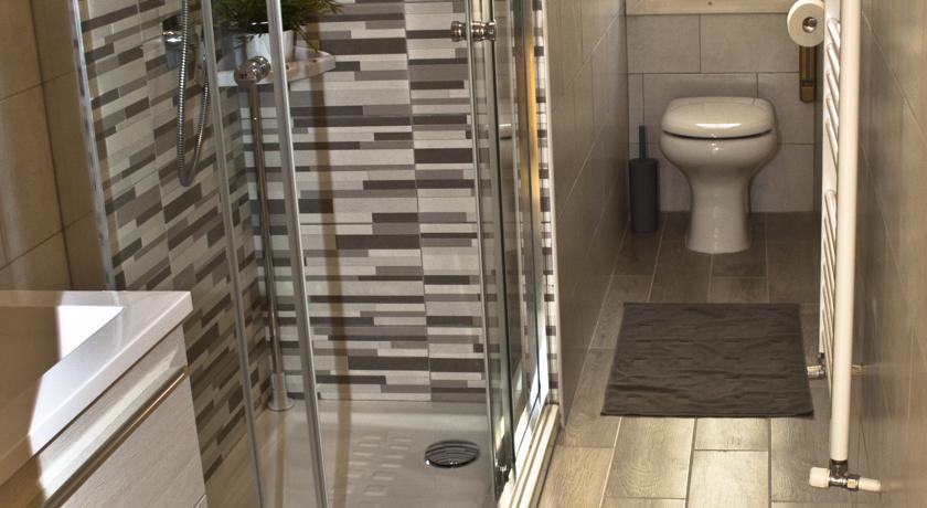 Double Room Private External Bathroom