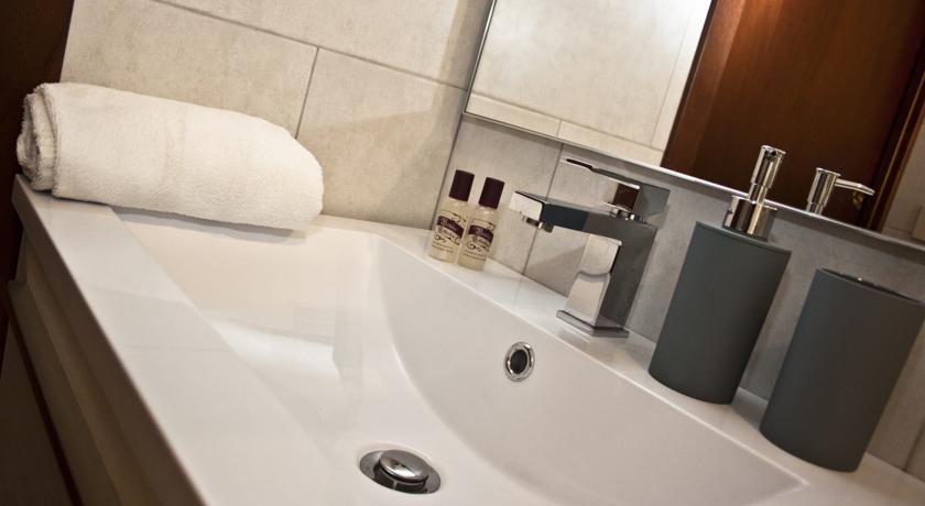 Double Room Private External Bathroom