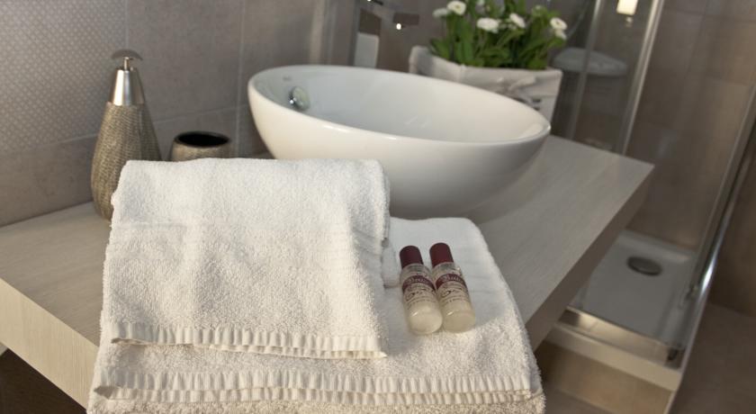 Comfort Double Room Private External Bathroom