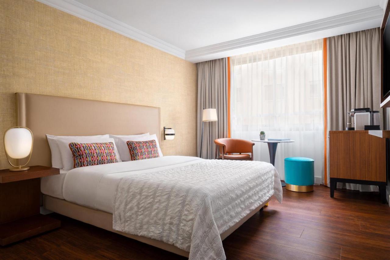 Classic room Courtyard view King bed