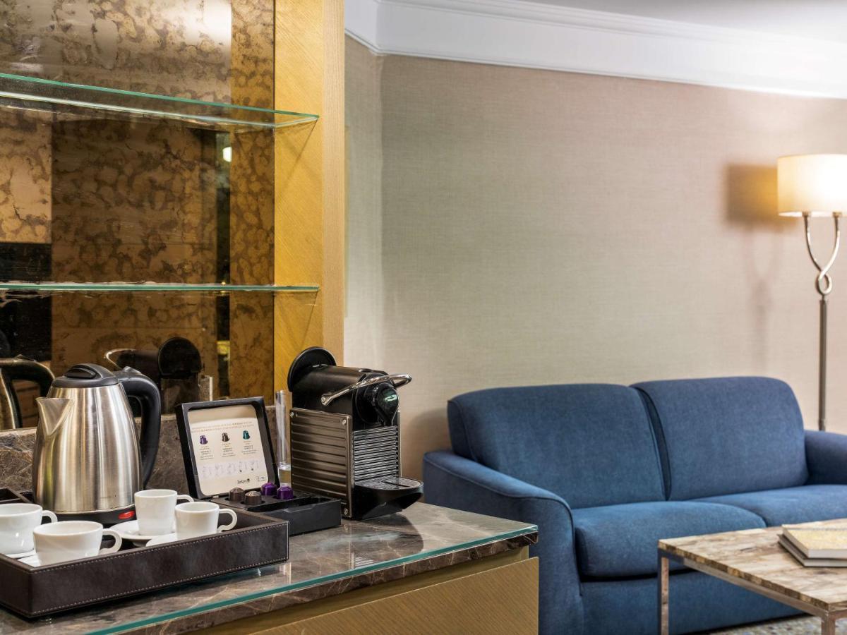 Suite City View Lounge Access