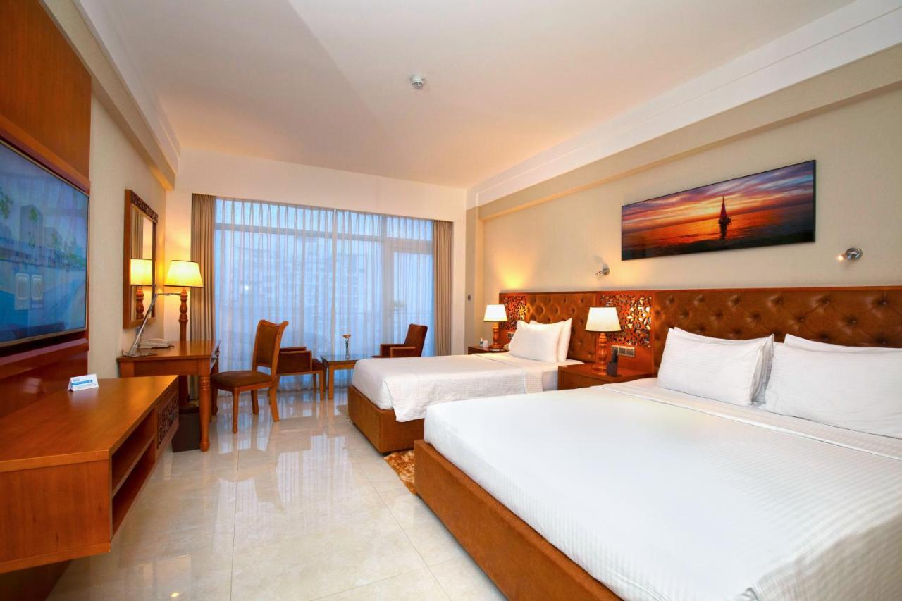 Deluxe King Room Triple Complimentary City Tour & Access to Beach Lounge