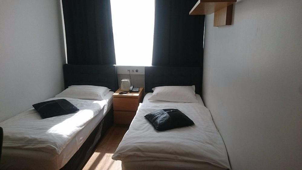 Standard Twin Room,1357073648:JPEG