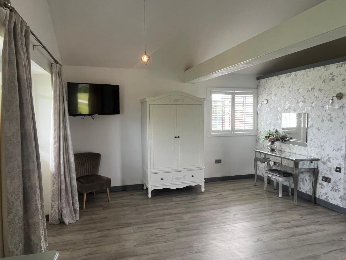 Deluxe Double Room Bath