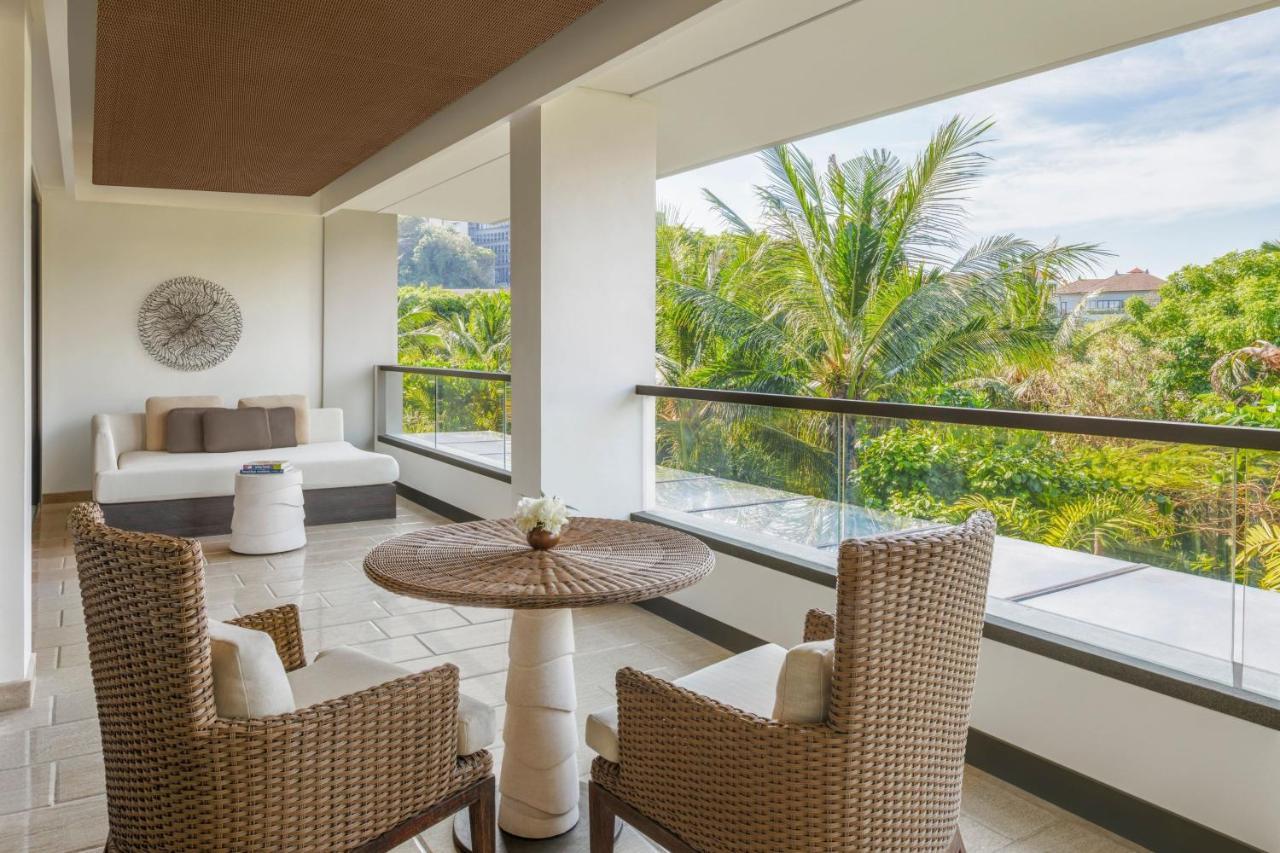 Ritz-Carlton Suite Daily Resort Activity