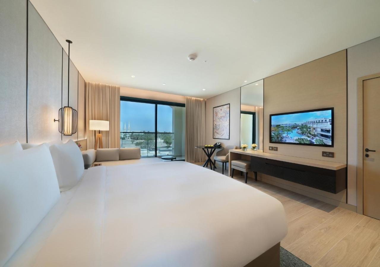 Guest Room with Balcony - King Bed New Wing