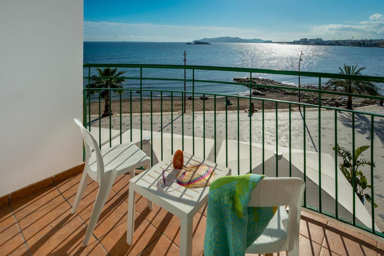 Twin Room Sea View