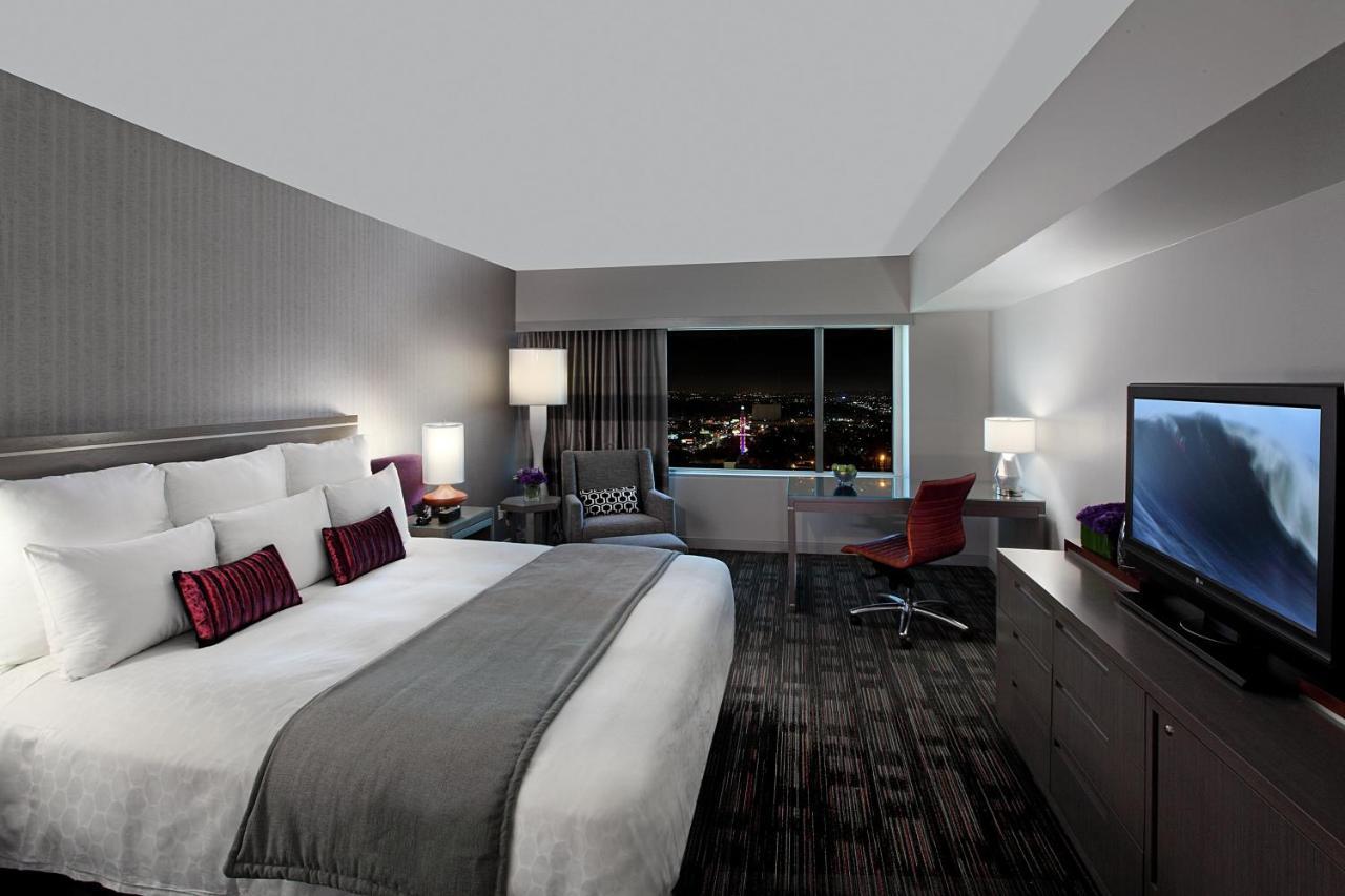 Chambre Lit King-Size Standard pour Personnes à Mobilité Réduite