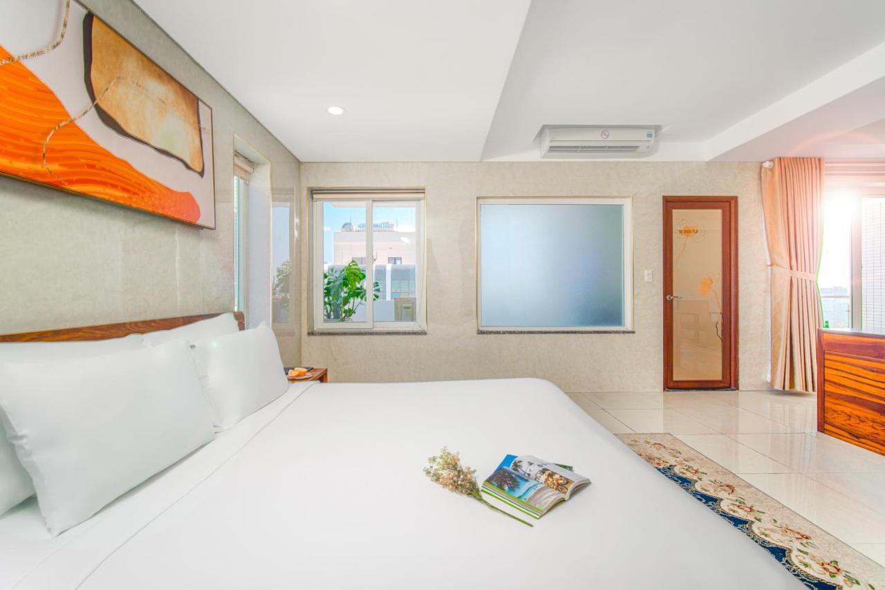 Suite Sea View High Floor