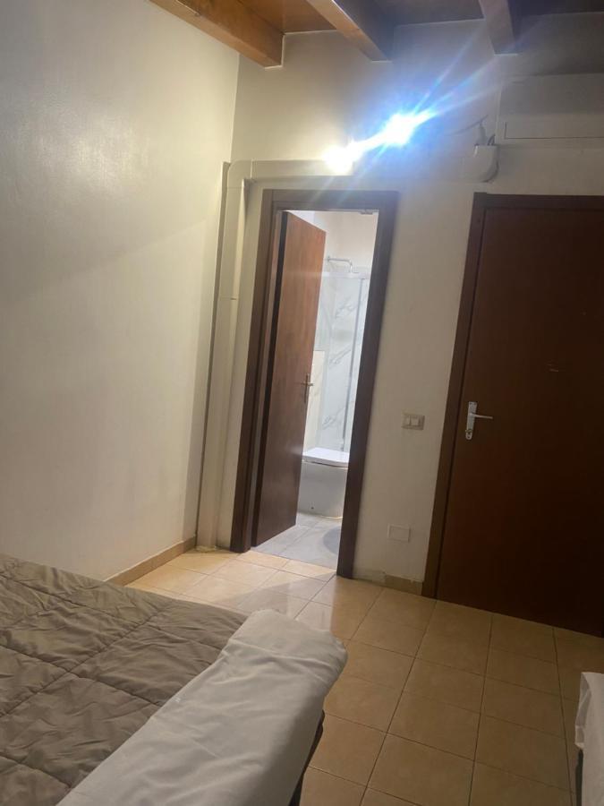 Chambre Quadruple avec Salle de Bains Privative