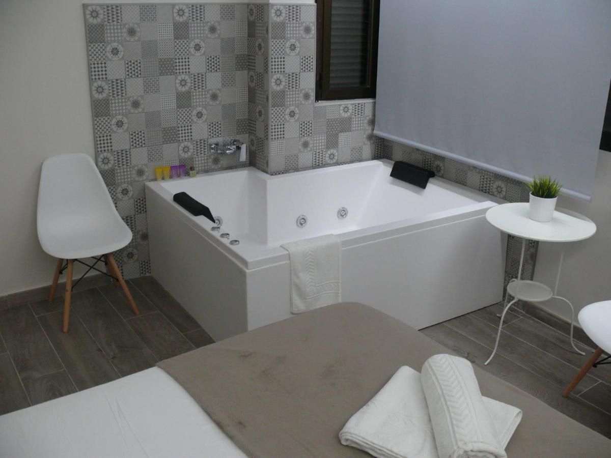 Double Room Spa Bath,1358891204:JPEG