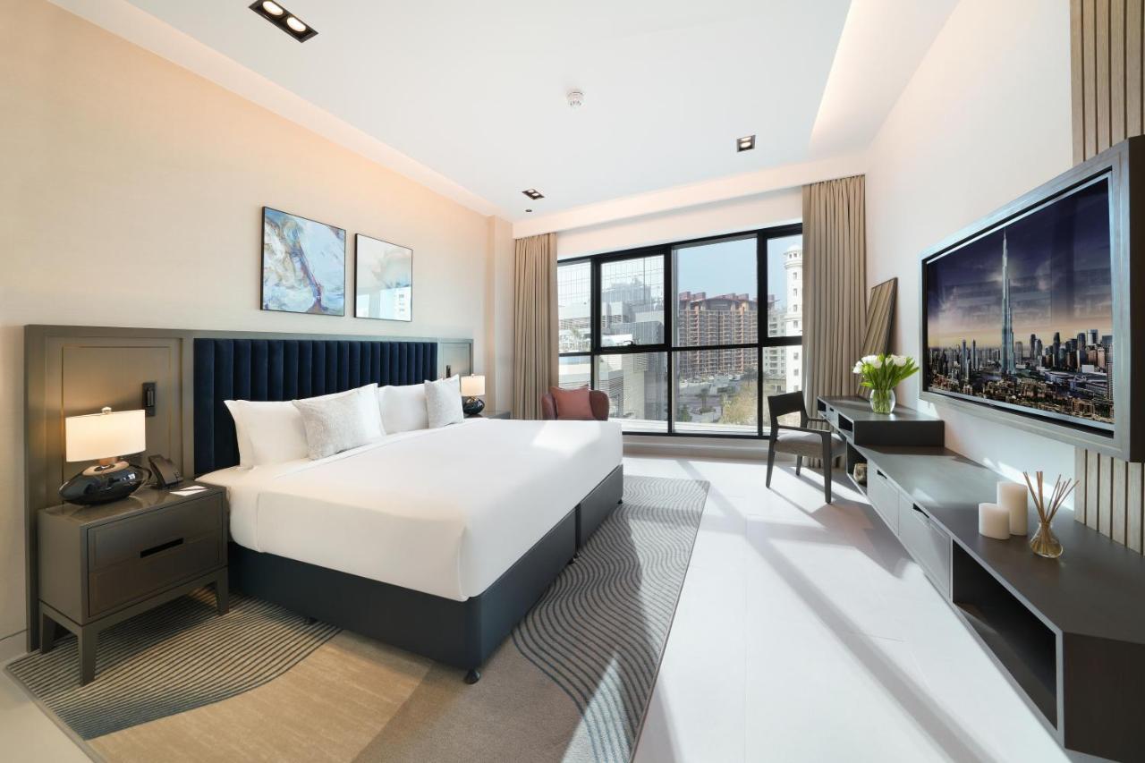 Superior One Bedroom Riva Beach Club Access