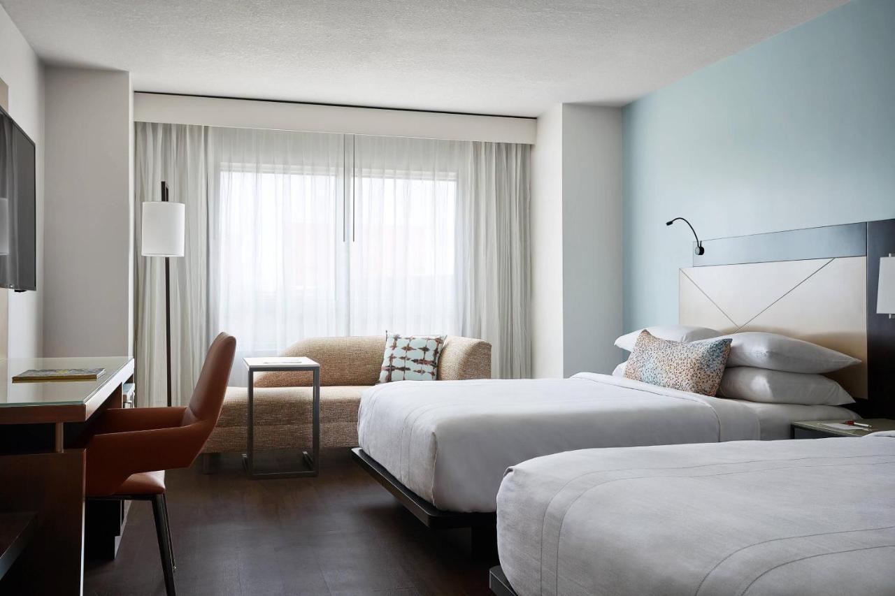 Quarto com Cama Queen-size