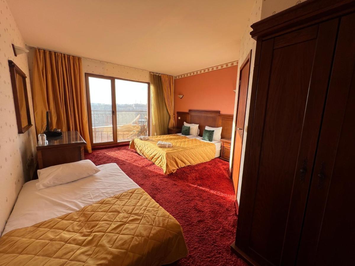 Deluxe Double or Twin Room Balcony