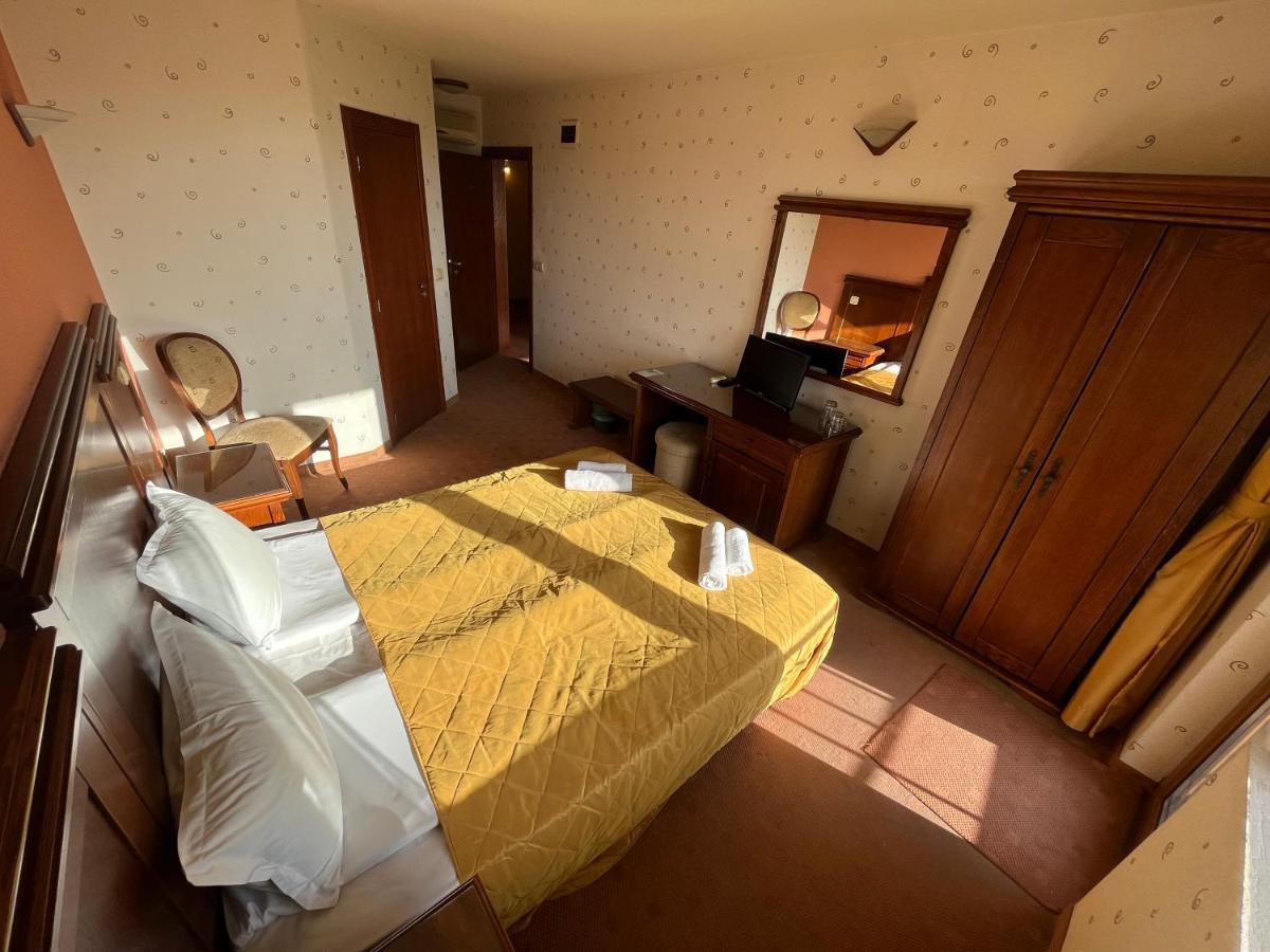 Double or Twin Room Balcony