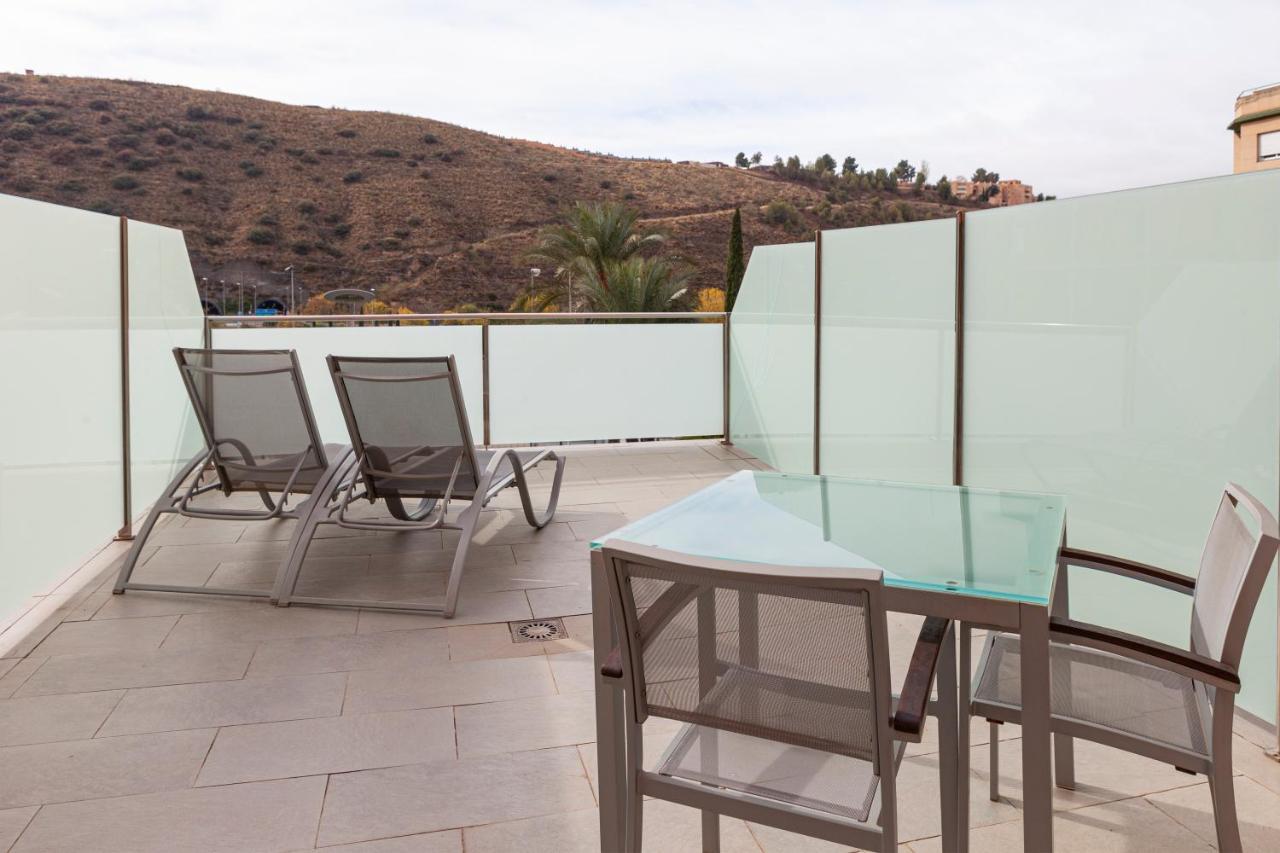 Twin Room Private Terrace