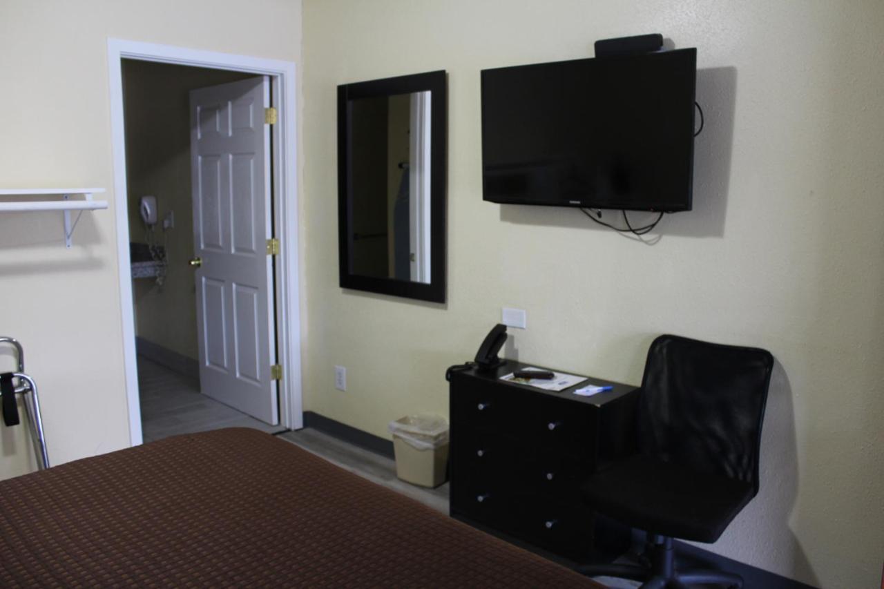 Chambre Lit Queen-Size Accessible aux Personnes à Mobilité Réduite - Non-Fumeurs