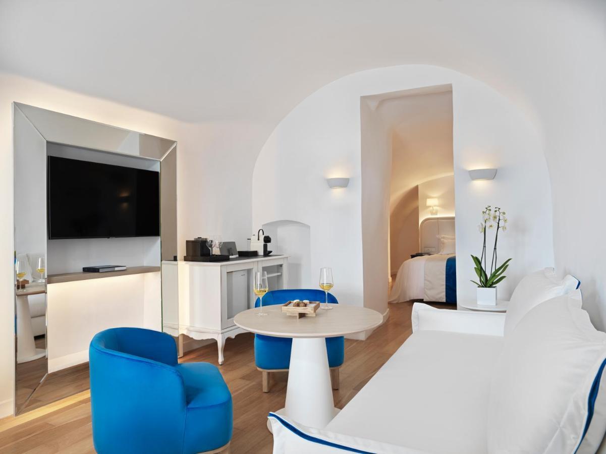 Senior Suite with Jetted Tub - Pelagos House