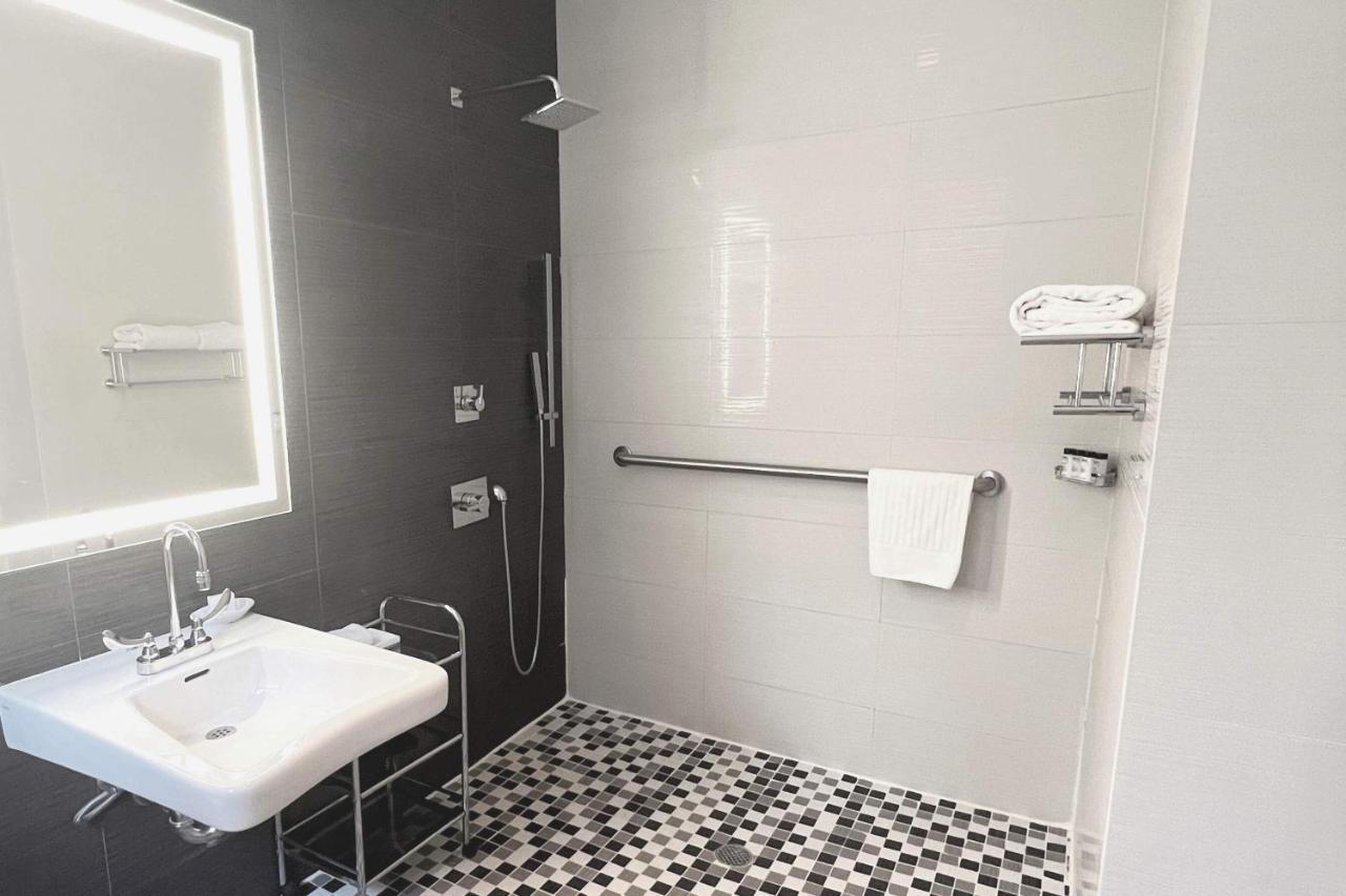 Queen Room Disability Access