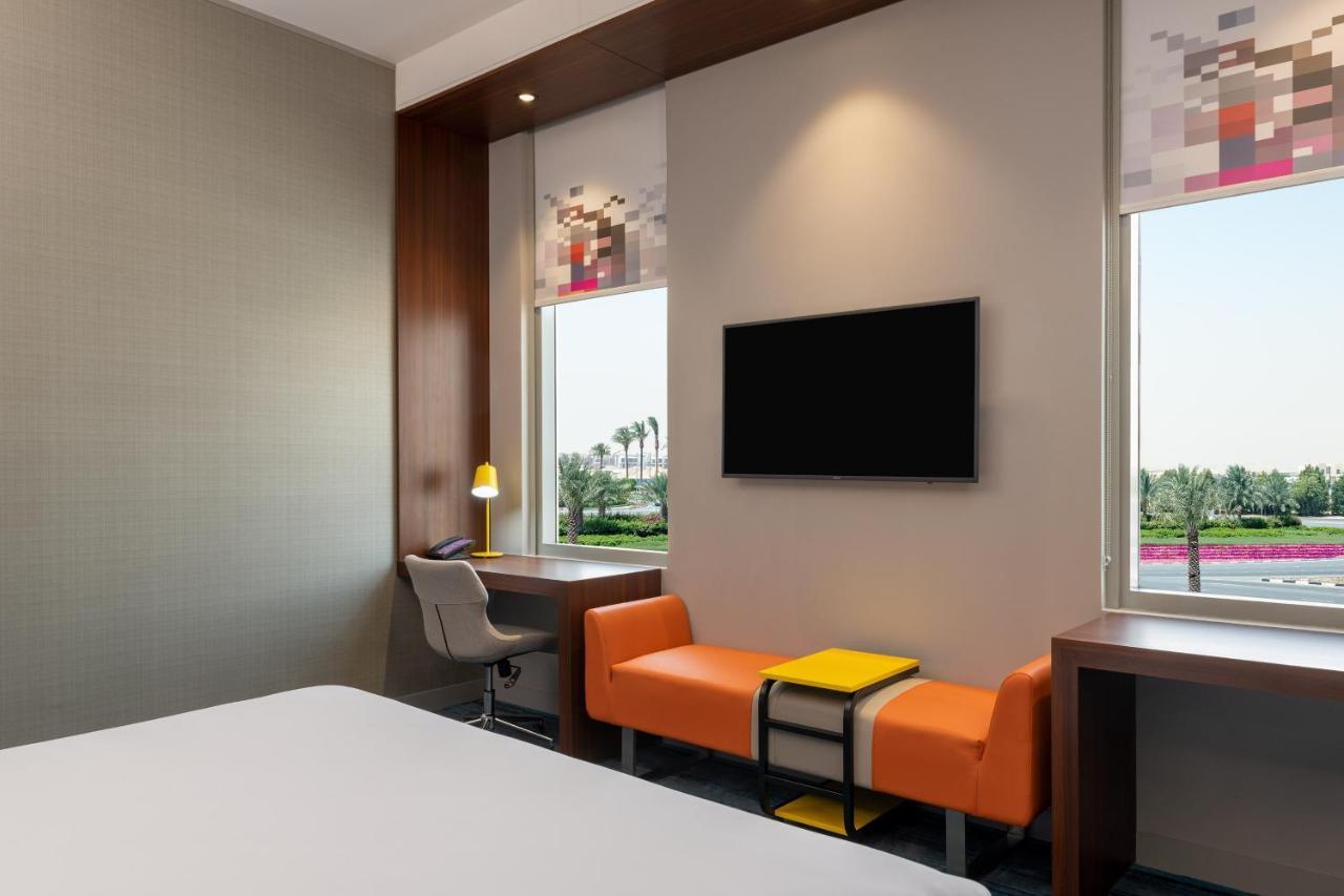 Aloft Room King Bed Complimentary Shuttle to Expo Metro Station & Al Maktoum International Airport