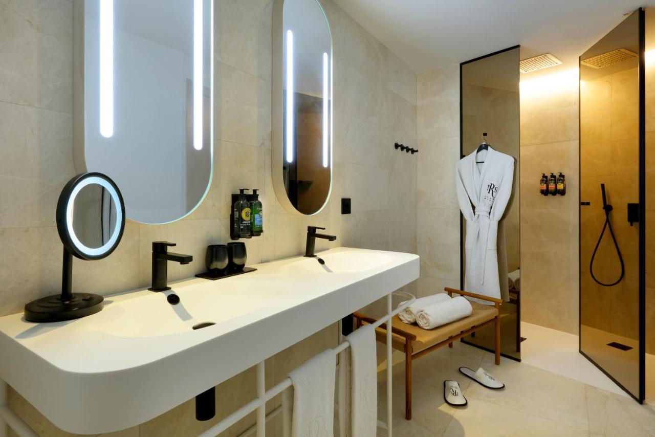 Signature Level Rooftop Jacuzzi Terrace Junior Suite
