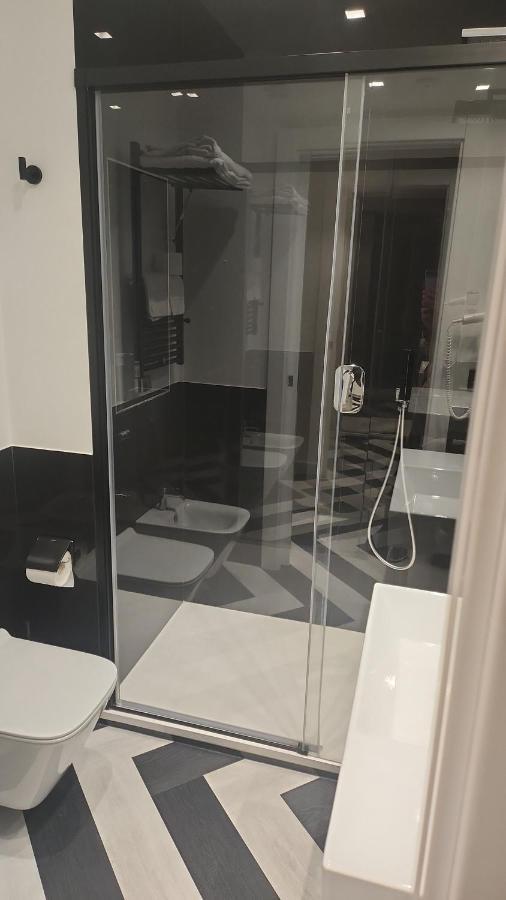Deluxe Queen Room Sea View