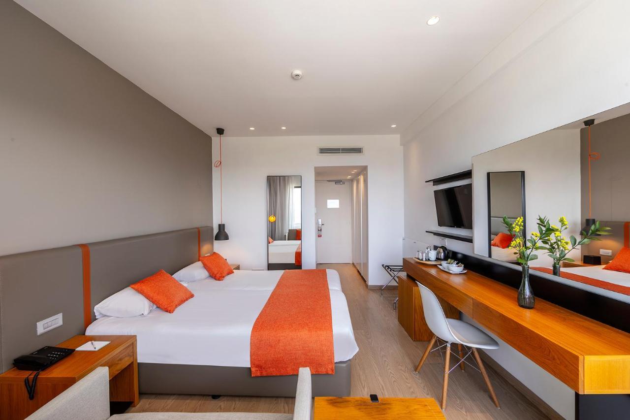 Superior Inland View Room Balcony